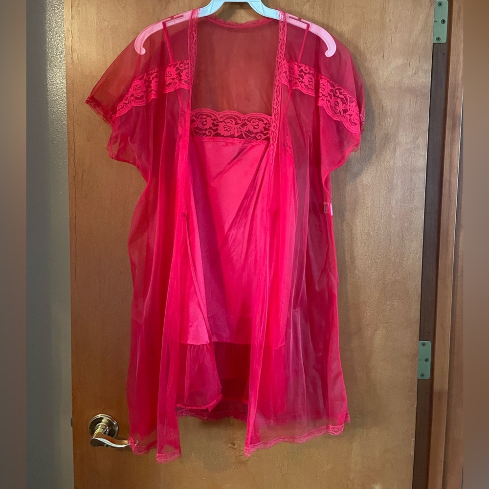 Vintage red nightgown with lace red robe